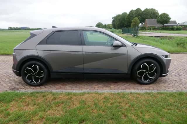 Hyundai Ioniq 5 (2022) thumbnail 6