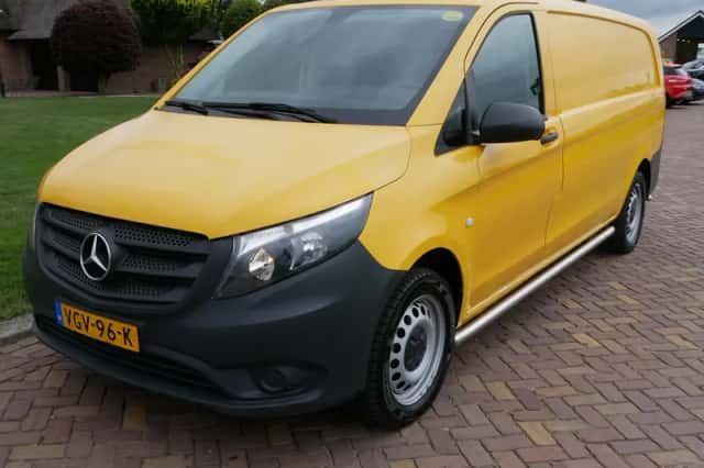 Mercedes-Benz eVito (2020) thumbnail 4