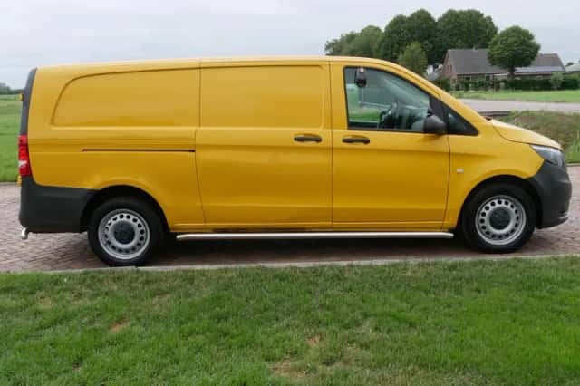 Mercedes-Benz eVito (2020) thumbnail 6