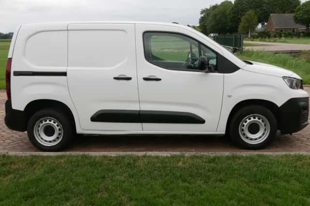 Peugeot Partner (2022) thumbnail 6