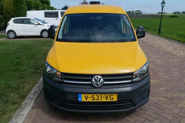Volkswagen Caddy (2019) thumbnail 3