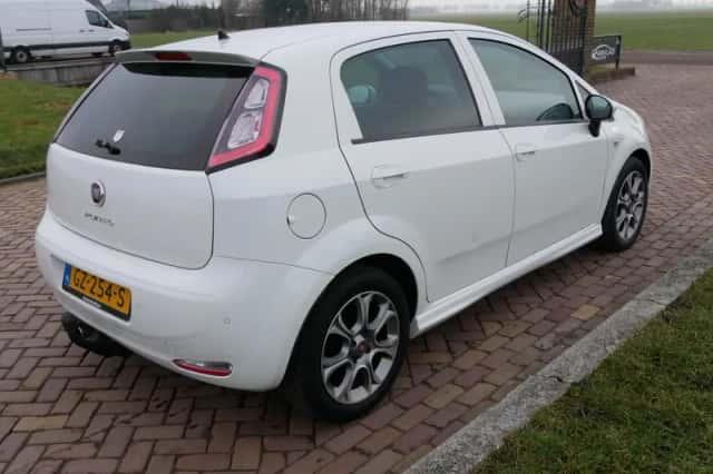 Fiat Punto Evo (2015) thumbnail 6