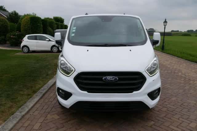 Ford Transit Custom (2023) thumbnail 3