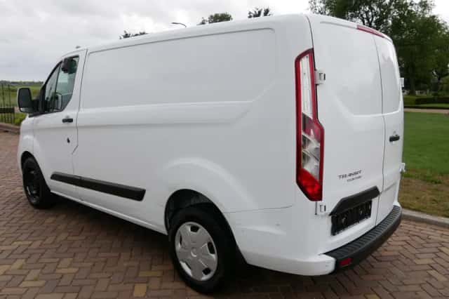 Ford Transit Custom (2023) thumbnail 5