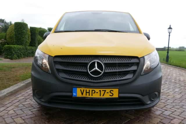 Mercedes-Benz eVito (2020) thumbnail 3