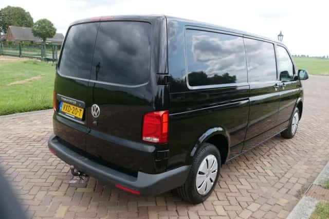 Volkswagen Transporter (2023) thumbnail 6