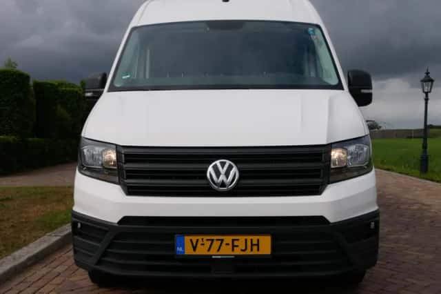 Volkswagen Crafter (2024) thumbnail 3