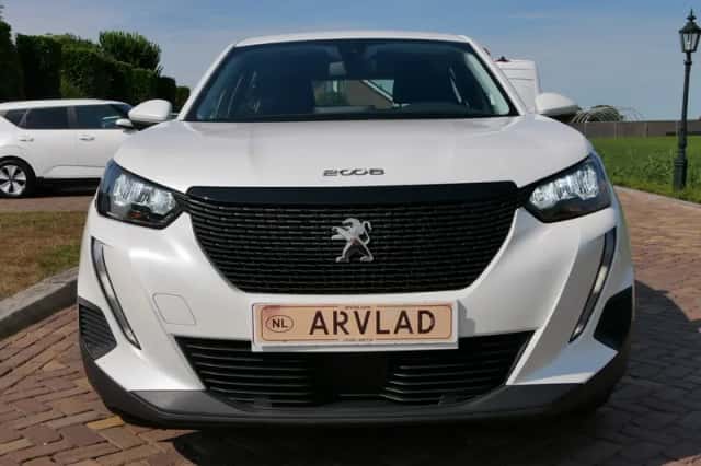 Peugeot 2008 (2020) thumbnail 3