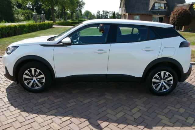 Peugeot 2008 (2020) thumbnail 5