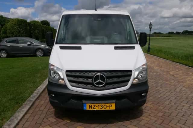 Mercedes-Benz Sprinter (2017) thumbnail 3