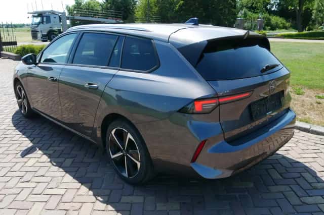 Opel Astra (2023) thumbnail 4
