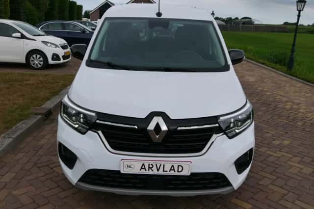 Renault Kangoo (2023) thumbnail 2