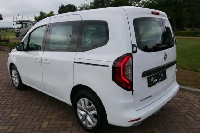 Renault Kangoo (2023) thumbnail 6