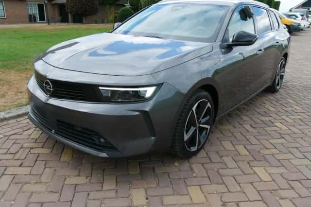Opel Astra (2023) thumbnail 4