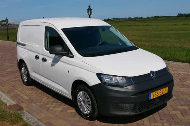 Volkswagen Caddy (2024) thumbnail 1