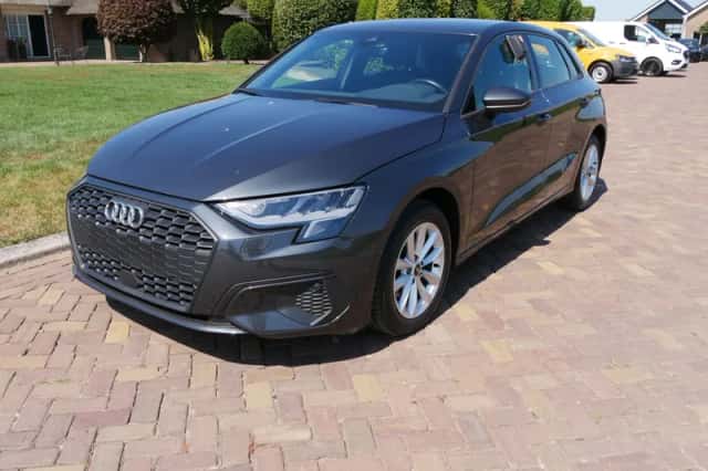 Audi A3 (2022) thumbnail 4