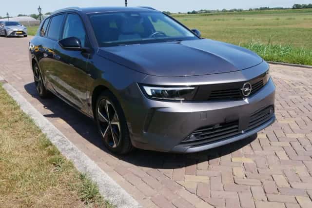 Opel Astra (2023) thumbnail 1