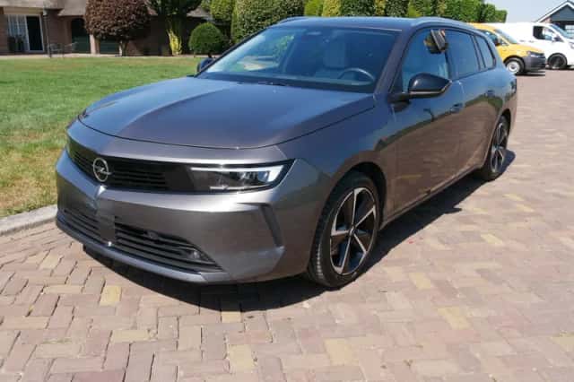 Opel Astra (2023) thumbnail 4