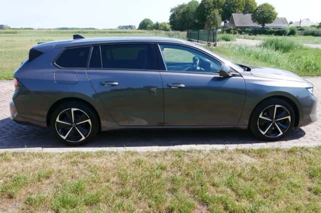 Opel Astra (2023) thumbnail 6
