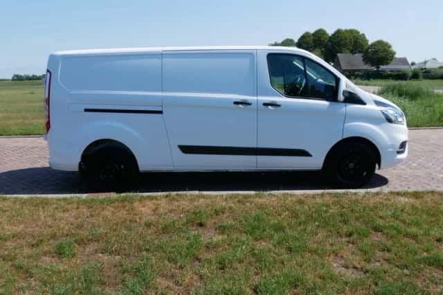 Ford Transit Custom (2023) thumbnail 6
