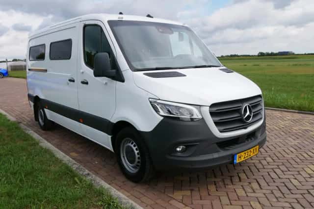 Mercedes-Benz Sprinter (2020) thumbnail 1