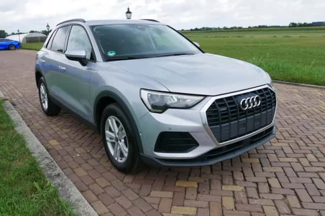 Audi Q3 (2021) thumbnail 1