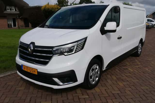 Renault Trafic (2024) thumbnail 4