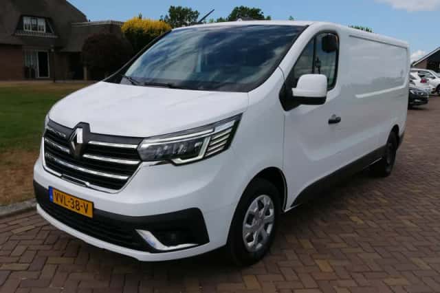 Renault Trafic (2023) thumbnail 4
