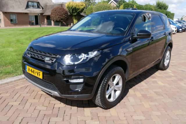 Land Rover Discovery Sport (2019) thumbnail 4