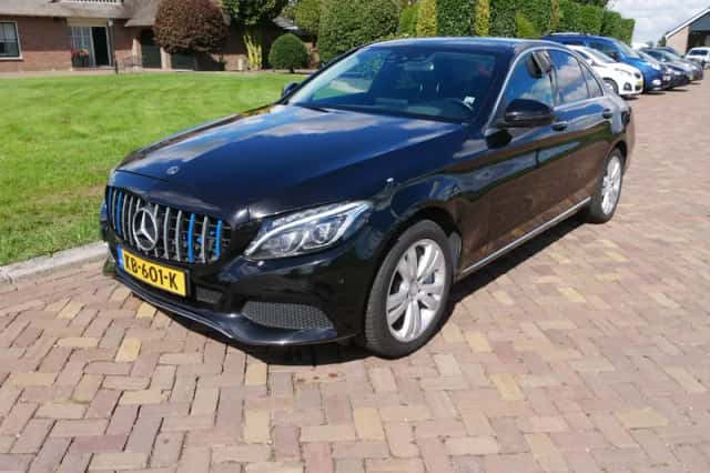 Mercedes-Benz C-Klasse (2016) thumbnail 4