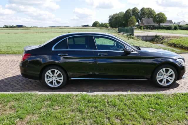 Mercedes-Benz C-Klasse (2016) thumbnail 6