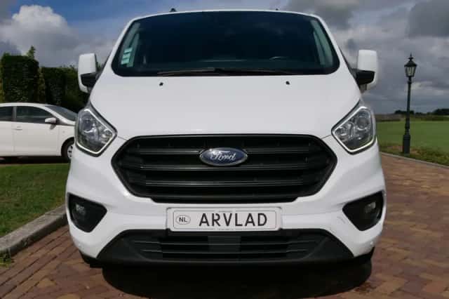 Ford Transit Custom (2023) thumbnail 4