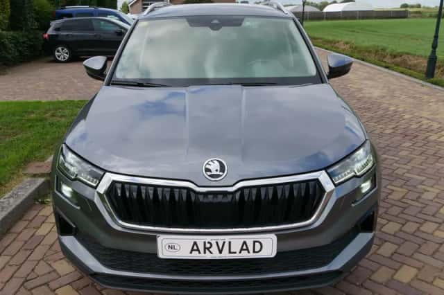 Škoda Karoq (2022) thumbnail 3