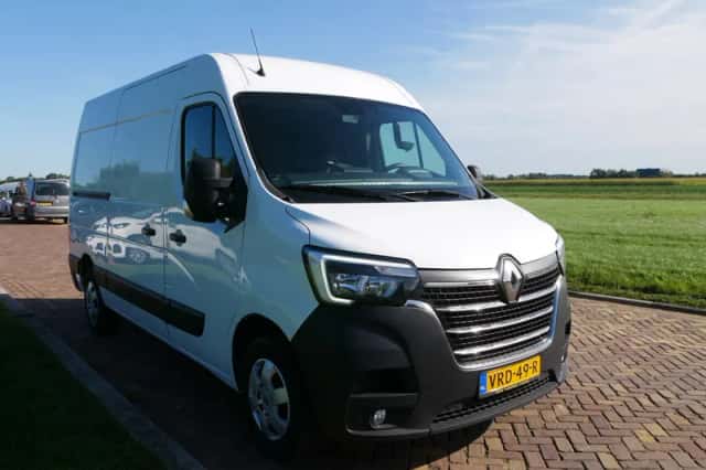 Renault Master (2022) thumbnail 1
