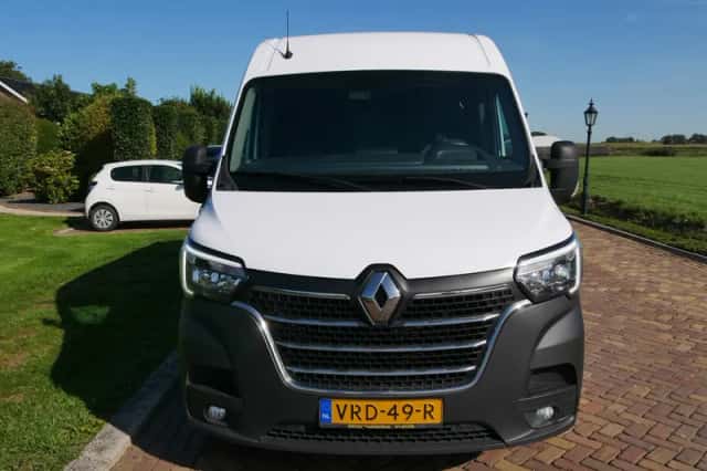Renault Master (2022) thumbnail 3