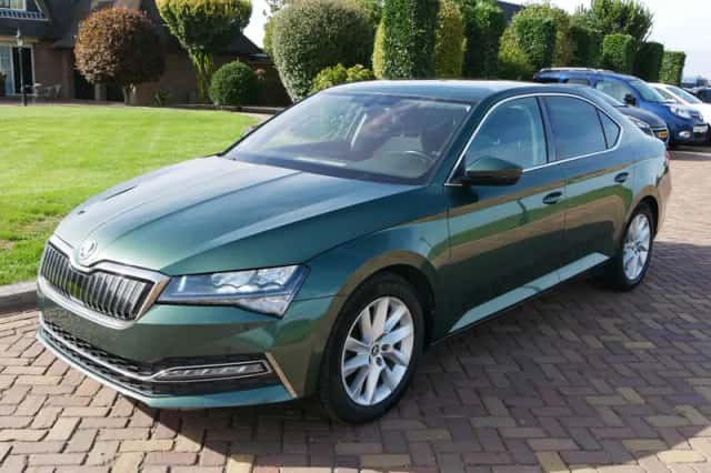 Škoda Superb (2020) thumbnail 4