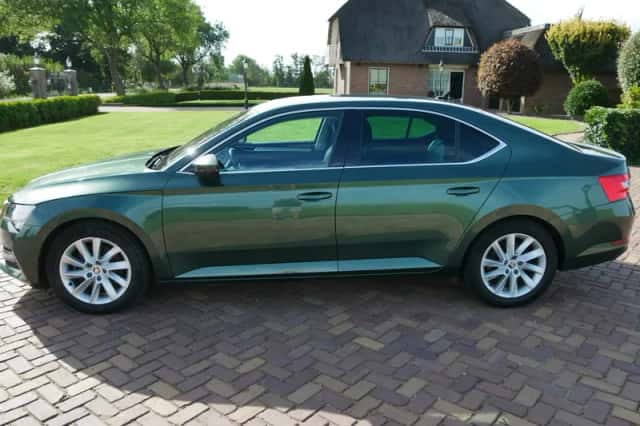 Škoda Superb (2020) thumbnail 5