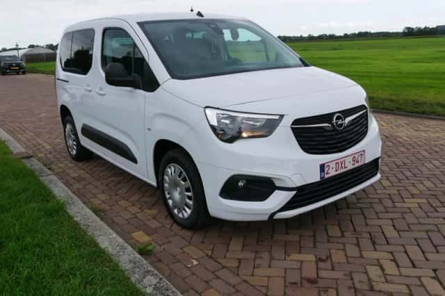 Opel Combo (2023) thumbnail 1