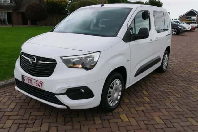 Opel Combo (2023) thumbnail 4