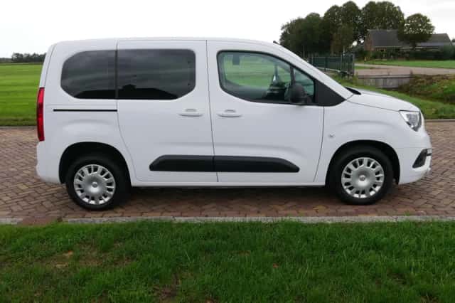 Opel Combo (2023) thumbnail 5