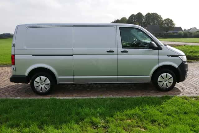 Volkswagen Transporter (2022) thumbnail 6