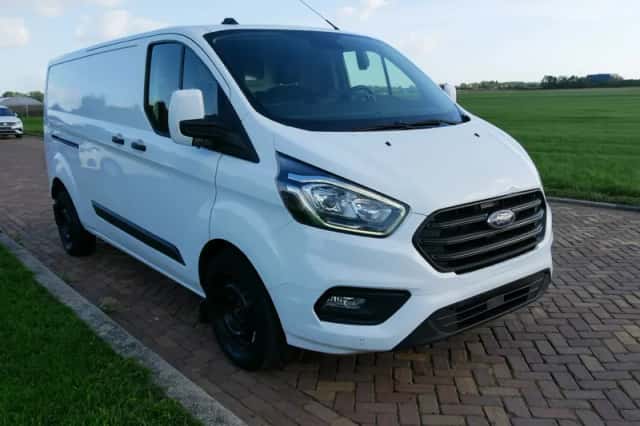 Ford Transit Custom (2022) thumbnail 1