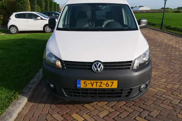 Volkswagen Caddy (2012) thumbnail 3