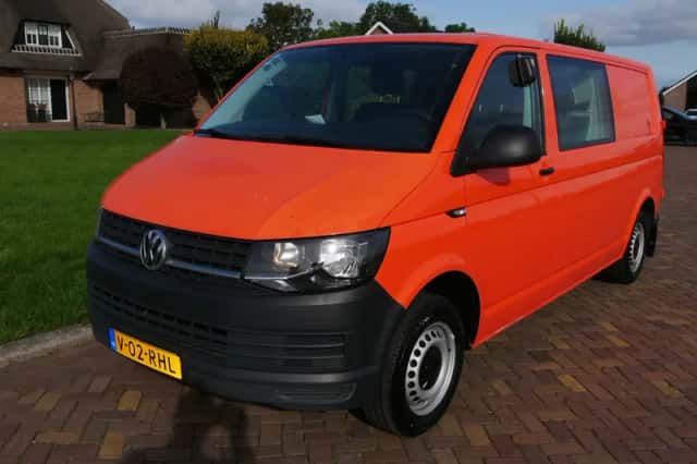 Volkswagen Transporter (2019) thumbnail 3