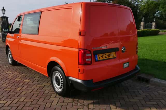 Volkswagen Transporter (2019) thumbnail 6