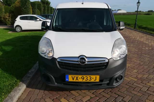 Opel Combo (2016) thumbnail 3
