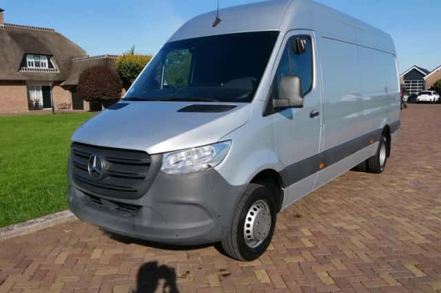 Mercedes-Benz Sprinter (2021) thumbnail 4