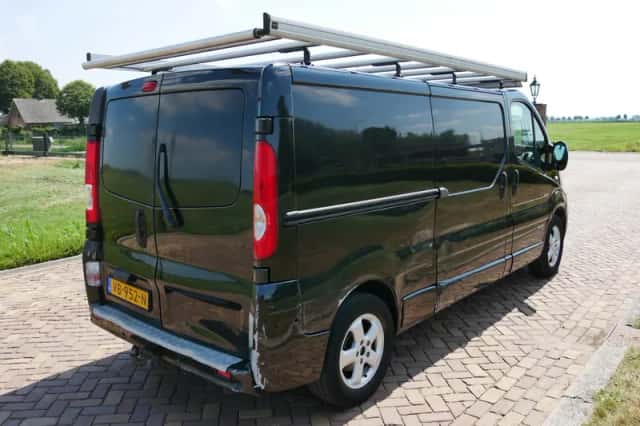 Renault Trafic (2013) thumbnail 6