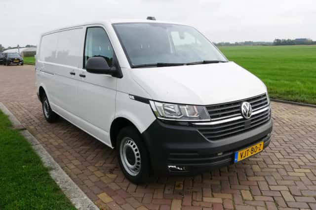 Volkswagen Transporter (2021) thumbnail 1