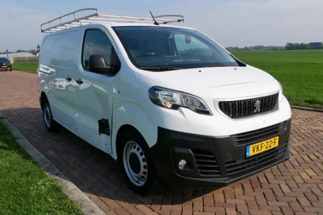 Peugeot Expert (2021) thumbnail 1